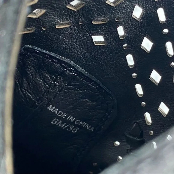 𝅺VINCE CAMUTO PRASATA BOOTIES Black Nubuck Suede Leather Boots‎ Zip Womens 6 - Picture 14 of 16